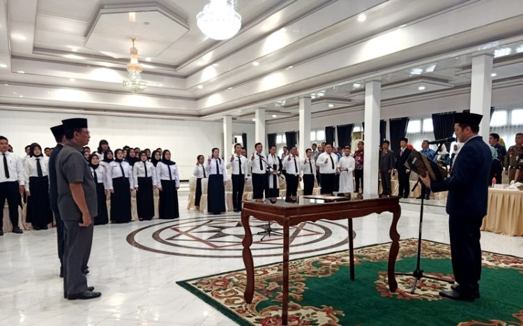 Ini Pesan Pj Bupati Barut Kepada PPPK yang Baru Sumpah Janji Jabatan!