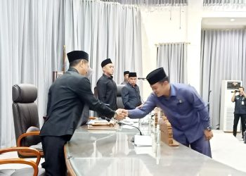 Fraksi Partai Demokrat Sampaikan Pemandangan Umum Terhadap Dua Raperda