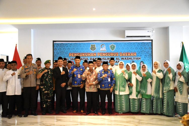 Pj Bupati: Selamat atas Dikukuhkannya Pengurus Daerah Al-Jam’iyatul dan Muslimat A Washliyah Kapuas