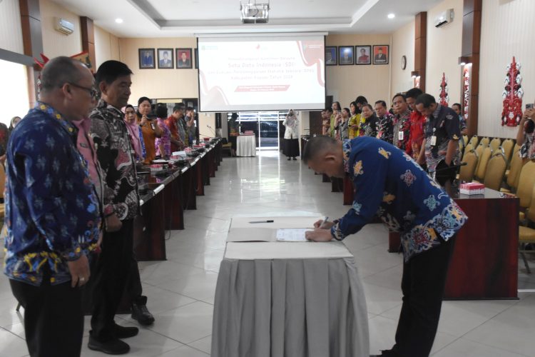 Pemkab Kapuas Bersama BPS Tandatangani Komitmen SDI