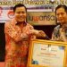 Mantap, Pemkab Barut Terima Sertifikat Merk Asosiasi Kelompok Anyaman Rotan Gunung Purei