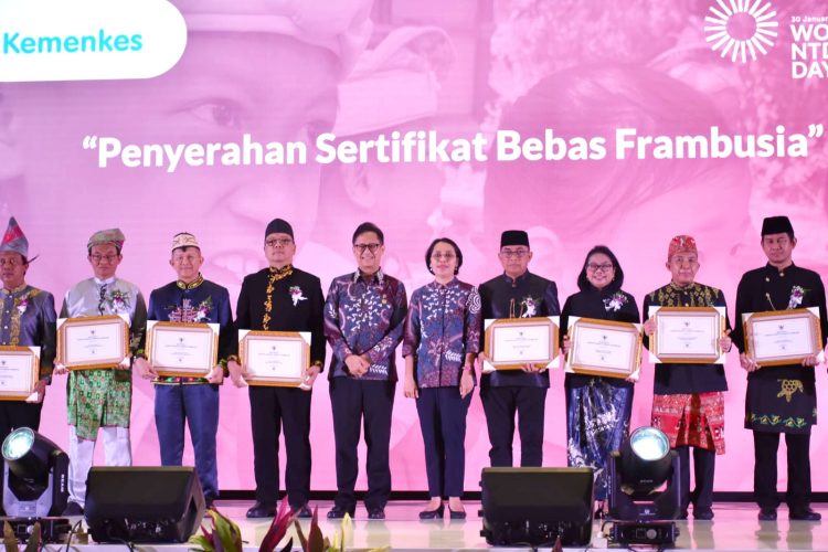Kabupaten Kapuas Terima Sertifikat Bebas Frambusia Dalam Acara NTDS Sedunia