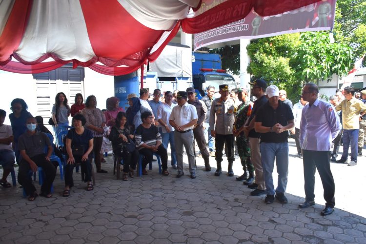 Pj Bupati Bersama Jajaran Lakukan Peninjauan Ke Sejumlah TPS di Kabupaten Kapuas