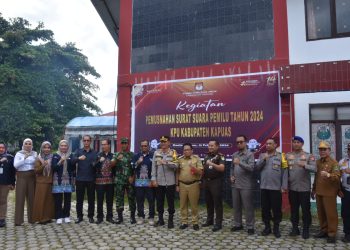 Pj Bupati Saksikan Pemusnahan Ribuan Lembar Kertas Surat Suara Yang Kondisinya Rusak