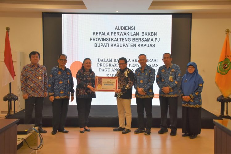 Pemkab Kapuas Terima Audiensi Dari Kepala Perwakilan BKKBN Provinsi Kalteng 