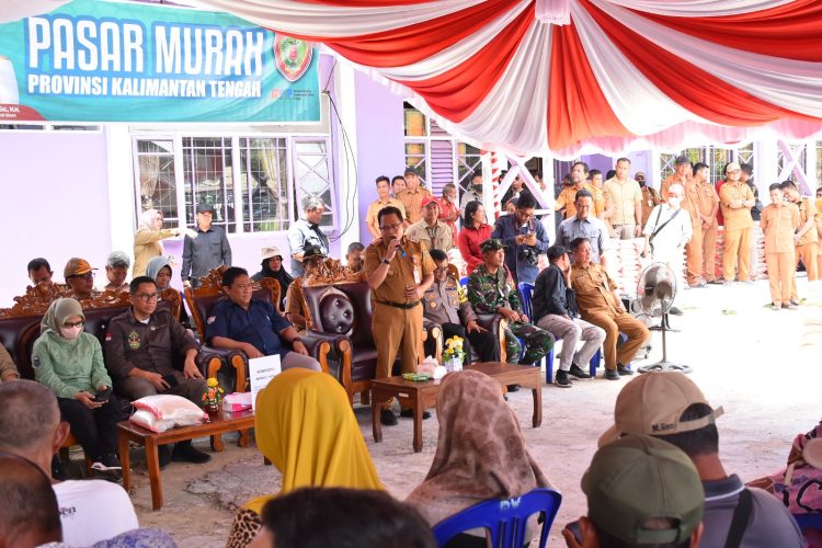 Pj Bupati Kapuas Hadiri Pasar Murah Yang Digelar Pemprov Kalteng 