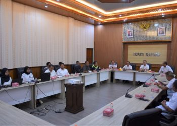 Sekda Pimpin Rapat Ekspose Batas Antara Desa Buhut Jaya dan Desa Batapah