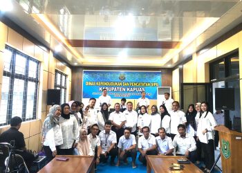 Pelepasan Kepala Bidang Disdukcapil Kapuas