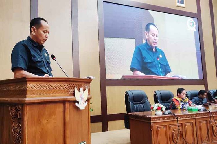 DPRD Minta Pembangunan Kantor Kecamatan Marikit Selesai Tepat Waktu