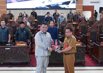 Dewan Gelar Rapat Paripurna LKPJ