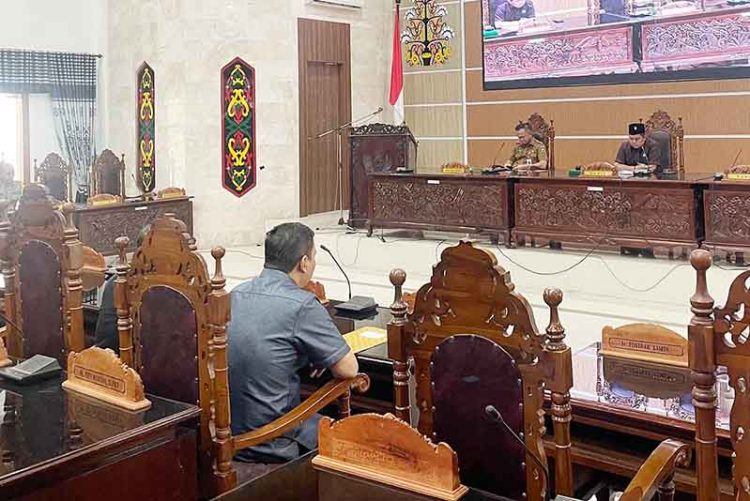 Dewan Sampaikan Tujuh Fraksi Di Rapat Paripurna Kedua