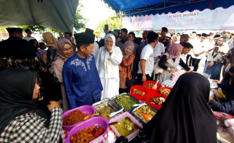 Pj Bupati Barut Buka Pasar Ramadhan Di Jalan Temenggung Surapati
