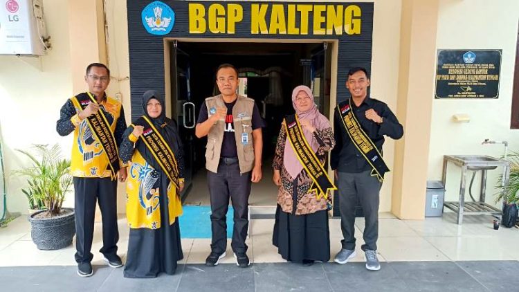 Guru SMP Negeri 1 Muara Teweh Ikuti GTP di Narathiwat Thailand Selatan
