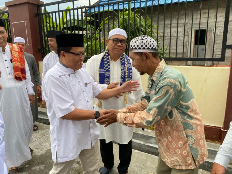 Hari ke 22 Ramadhan, Pj Bupati Kapuas dan Rombongan Laksanakan Safari di Pulau Mambulau