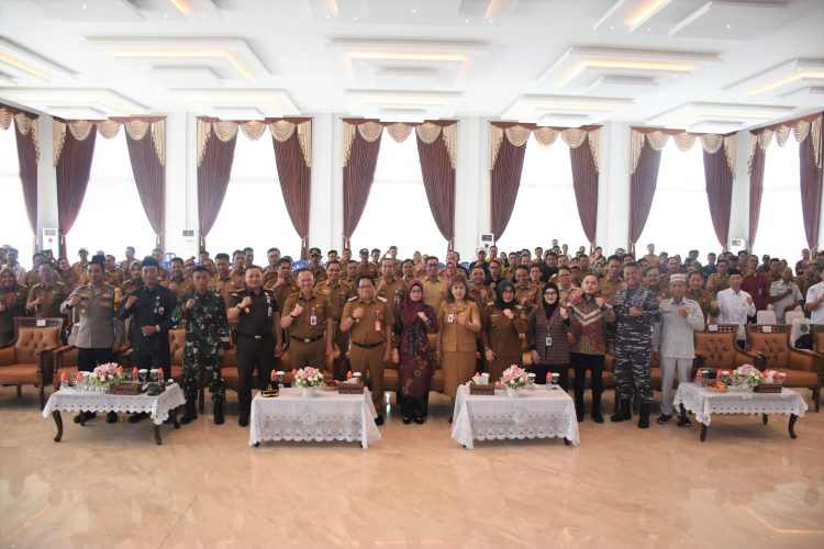 Jalin Silaturahmi, Pj Bupati Kapuas, Pj Ketua TP PKK Hadiri Halal Bi Halal DPC APDESI Kapuas