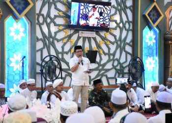 Pj Bupati Kapuas Hadiri Peringatan Isra Miraj di Masjid Agung Almukkaram