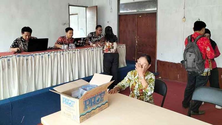 Disdukcapil Kapuas Lakukan Giat Jemput Bola Dalam Pelayanan