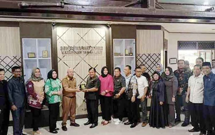 Ketua DPRD Kapuas Gelar Kunjungan Kerja ke DPRD Tanah Laut Kalsel 