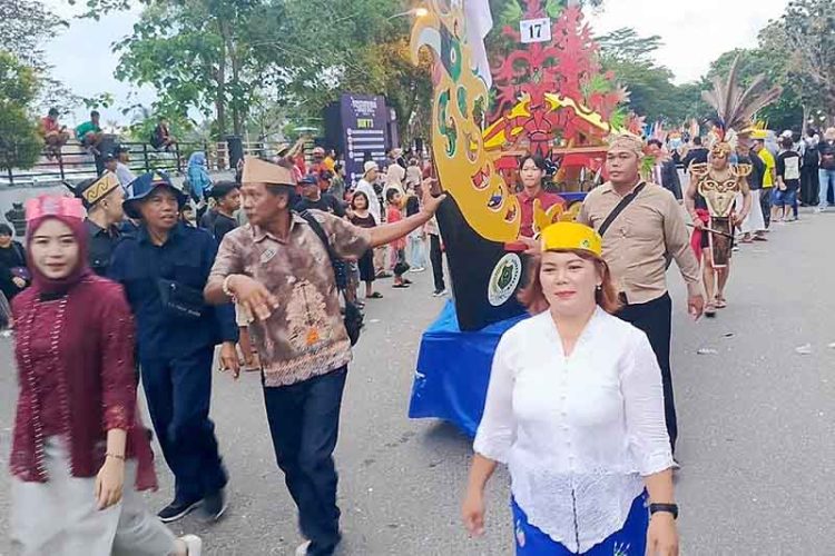 Sekwan Kapuas Ikuti Kegiatan Karnaval Harjad Kota Kuala Kapuas dan Hut Pemda Kapuas