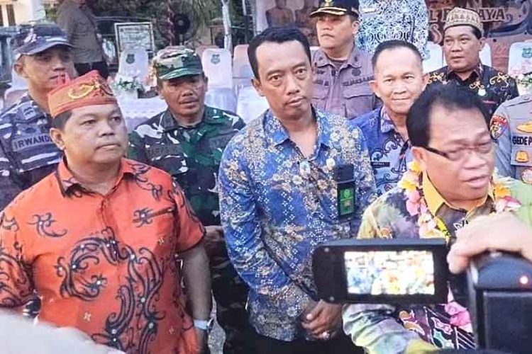 Waket I DPRD Sambut Baik Karnaval Harjad Kota Kuala Kapuas dan Hut Pemda Kapuas