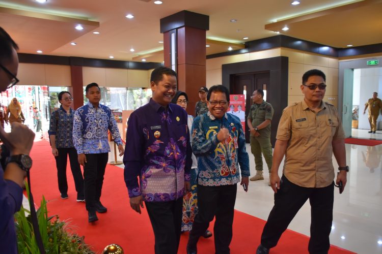 Pj Bupati Kapuas Hadiri Kegiatan Halal Bihalal Pemerintah Provinsi Kalteng di Kantor Gubernur