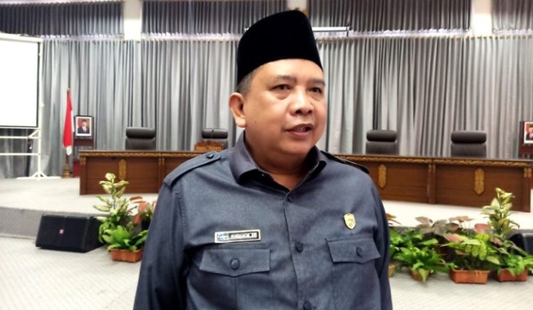 Waket Komisi III Apresiasi Perolehan Medali Juara I Kontingen Kabupaten Barut Pada Pelaksanaa FBIM di Palangka Raya