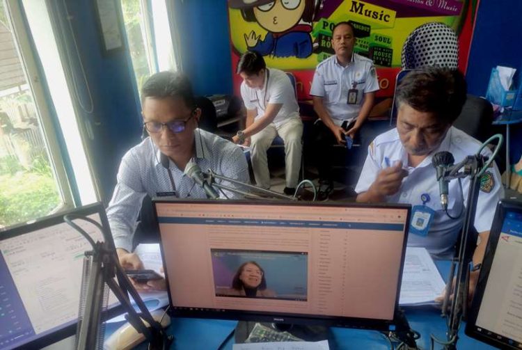 Dinas Kesehatan Barut Gelar Talkshow Bersama Lembaga Penyiaran Publik Lokal Batara FM