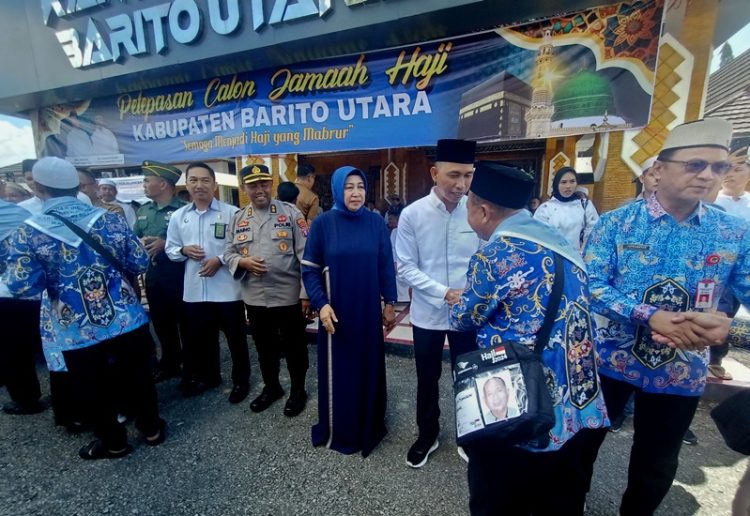 Pj Sekda Barut Lepas Keberangkatan 143 Calon Jamaah Haji