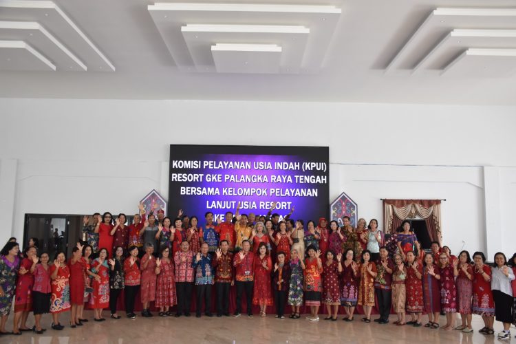 Sekda Kapuas Hadiri Ramah Tamah KPUI Majelis Resort GKE Palangka Raya di Majelis Resort GKE Kuala Kapuas