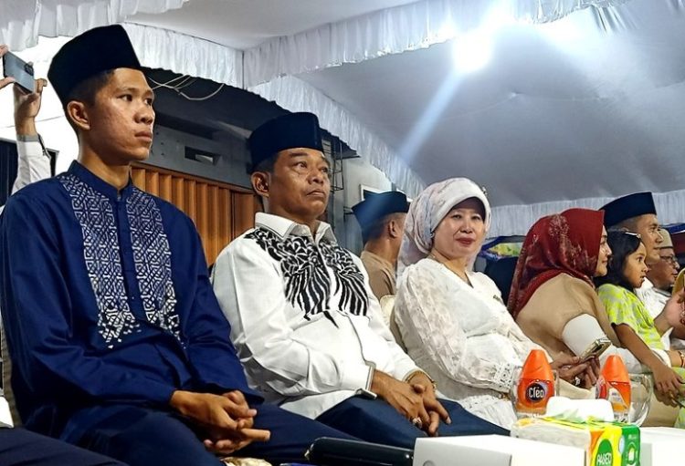 Ketua Komisi III DPRD Barut Hadiri Pawai Takbir Keliling Sambut Hari Raya Idul Adha