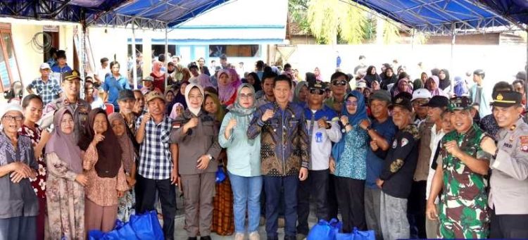 Pj Bupati Tinjau Kegiatan Pasar Murah di Kecamatan Montallat