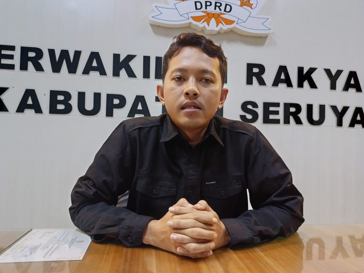 Listrik di Desa Sembuluh Sering Jeglek, DPRD Minta Pemda Surati PLN