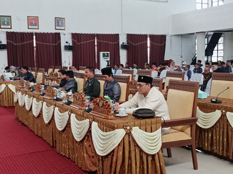 Paripurna Pengesahan Beberapa Raperda Hasil Fasilitasi Gubernur Tidak Kuorum