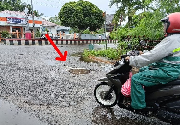 Dewan Minta Dinas PUPR Perbaiki Jalan Berlubang di Ibukota Kuala Pembuang