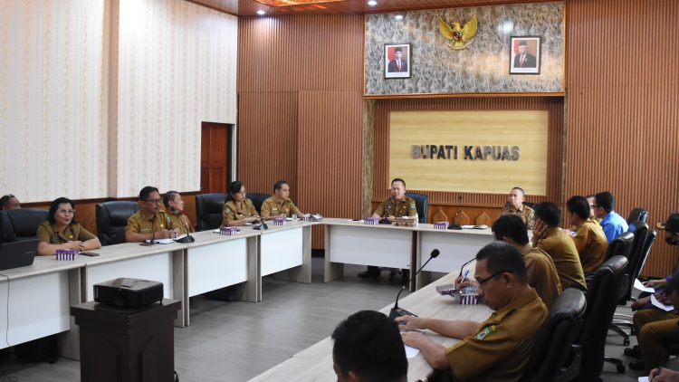 Sekda Kapuas Pimpin Rakor Penyelenggaraan Pertemuan Raya II Bapak GKE se-Indonesia 2024