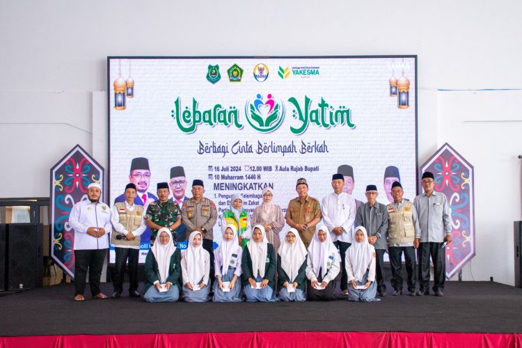 Sekda Kapuas Hadiri Lebaran Anak Yatim 