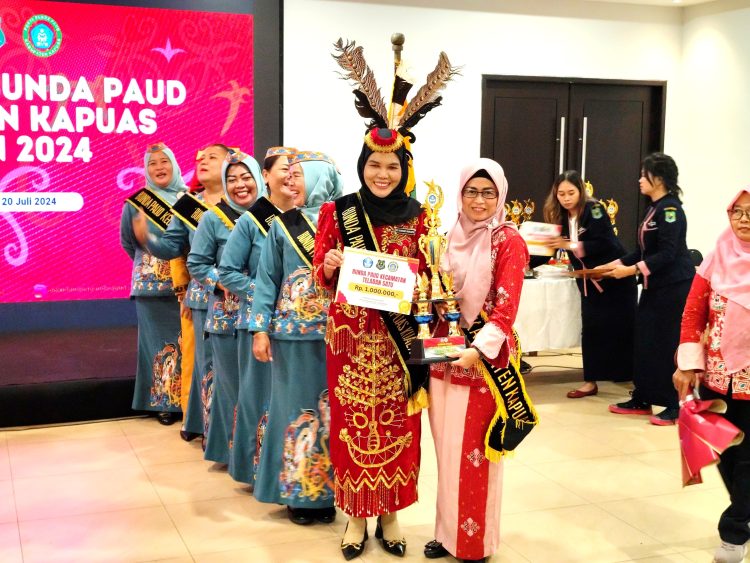 Apresiasi Bunda Paud Tingkat Kecamatan/Kelurahan/Desa di Kabupaten Kapuas Tahun 2024 serta Penganugerahan dari Bunda Paud Pokja Kepada Pemenang Lomba