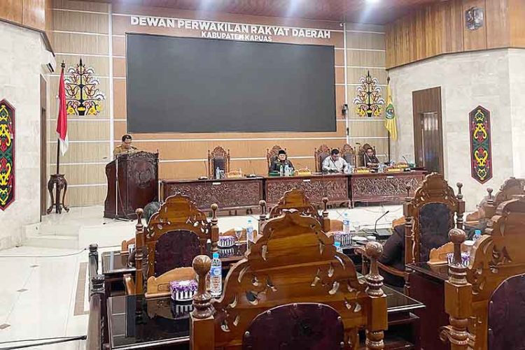 DPRD Kapuas Gelar Paripurna dengarkan Jawaban Kepala Daerah