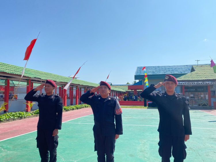 Rutan Kuala Kapuas Kibarkan Bendera Setengah Tiang Dalam Rangka Hari Berkabung Nasional