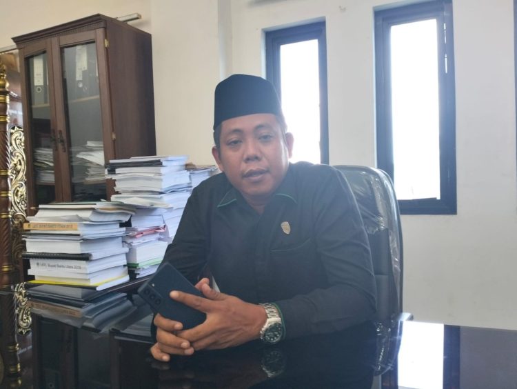Dewan Ajak Masyarakat Barut Cintai Produk Lokal