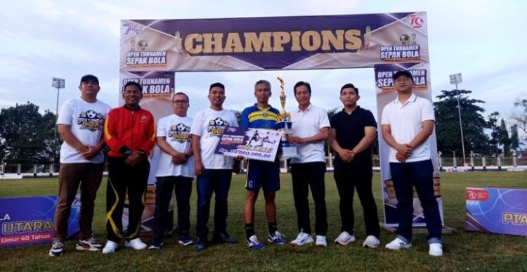 PU Putra Legend Juara Tournamen Sepak Bola U 40, Pj Bupati Barut Apresiasi Kepada Seluruh Panitia