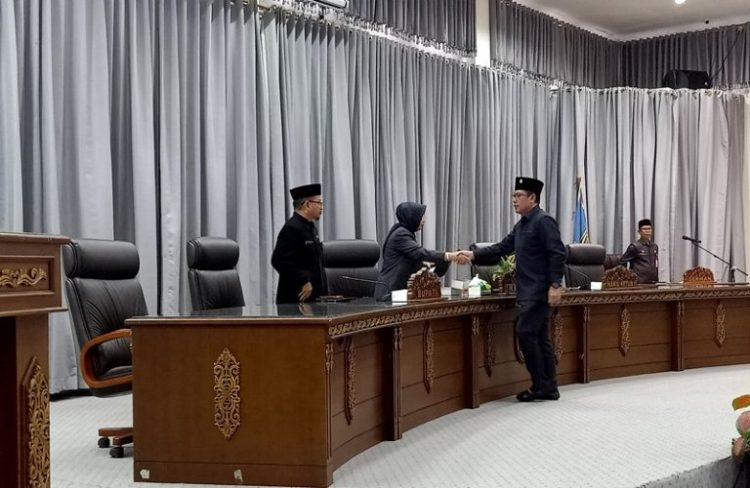 Fraksi PDIP Sampaikan Empat Saran dan Masukan terhadap Raperda RPJPD 2025-2045