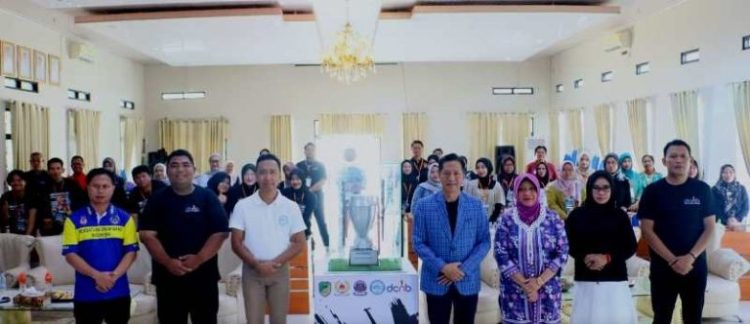 Pj Bupati Barut Buka Kegiatan Coaching Clinic dan Technical Meeting I Drum Corps North Barito 2024