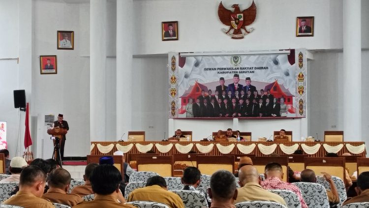 Fraksi DPRD Seruyan Sampaikan Pandangan Terhadap Raperda APBD Perubahan 2024