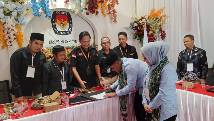 KPU Seruyan Terima Pendaftaran Paslon Iswanti-Mistius