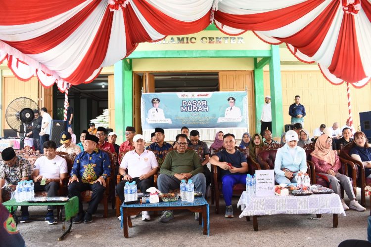 Pj Bupati Kapuas Hadiri Kegiatan Pasar Murah, Bantuan Gubernur Kalteng ini Khusus di Lingkungan STAI Kapuas     
