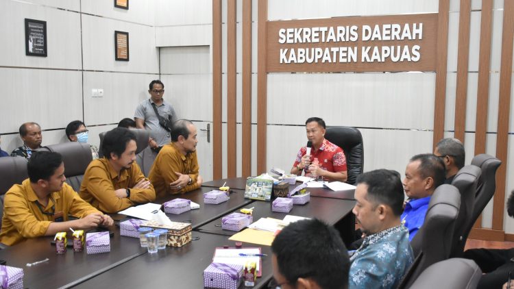 Sekda Pimpin Rapat Kerjasama Antara Pemda Kapuas dan PT. PLN Nusantara Power