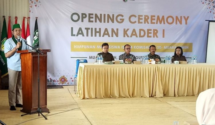 HMI Merupakan Organisasi Mahasiswa Wadah Mengembangkan Diri dalam Himpunan Mahasiswa Islam