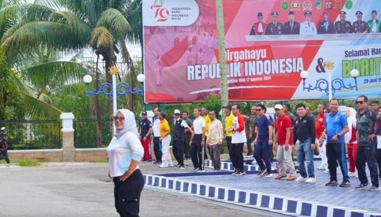 Dharma Wanita Kesatuan Barut Laksanakan Senam Pagi Bersama