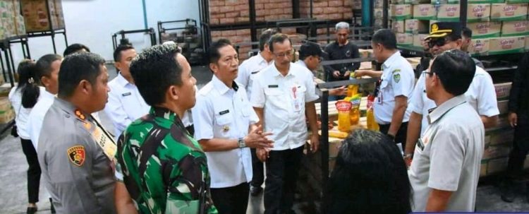 Pj Bupati Barut Lakukan Monotoring ke Gudang PT.Kalimas dan Gudang Bulog